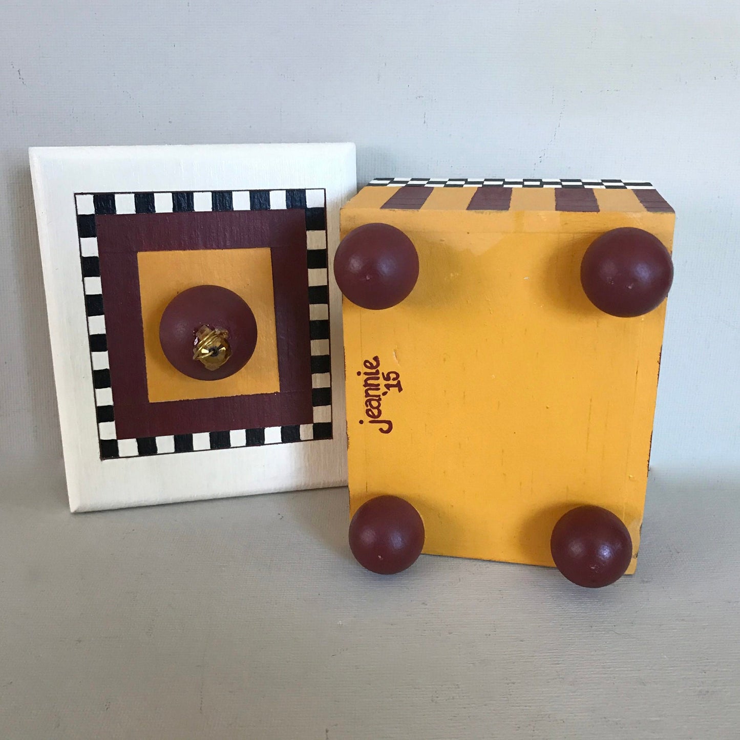 Rooster decorative handmade wooden box showing bottom.